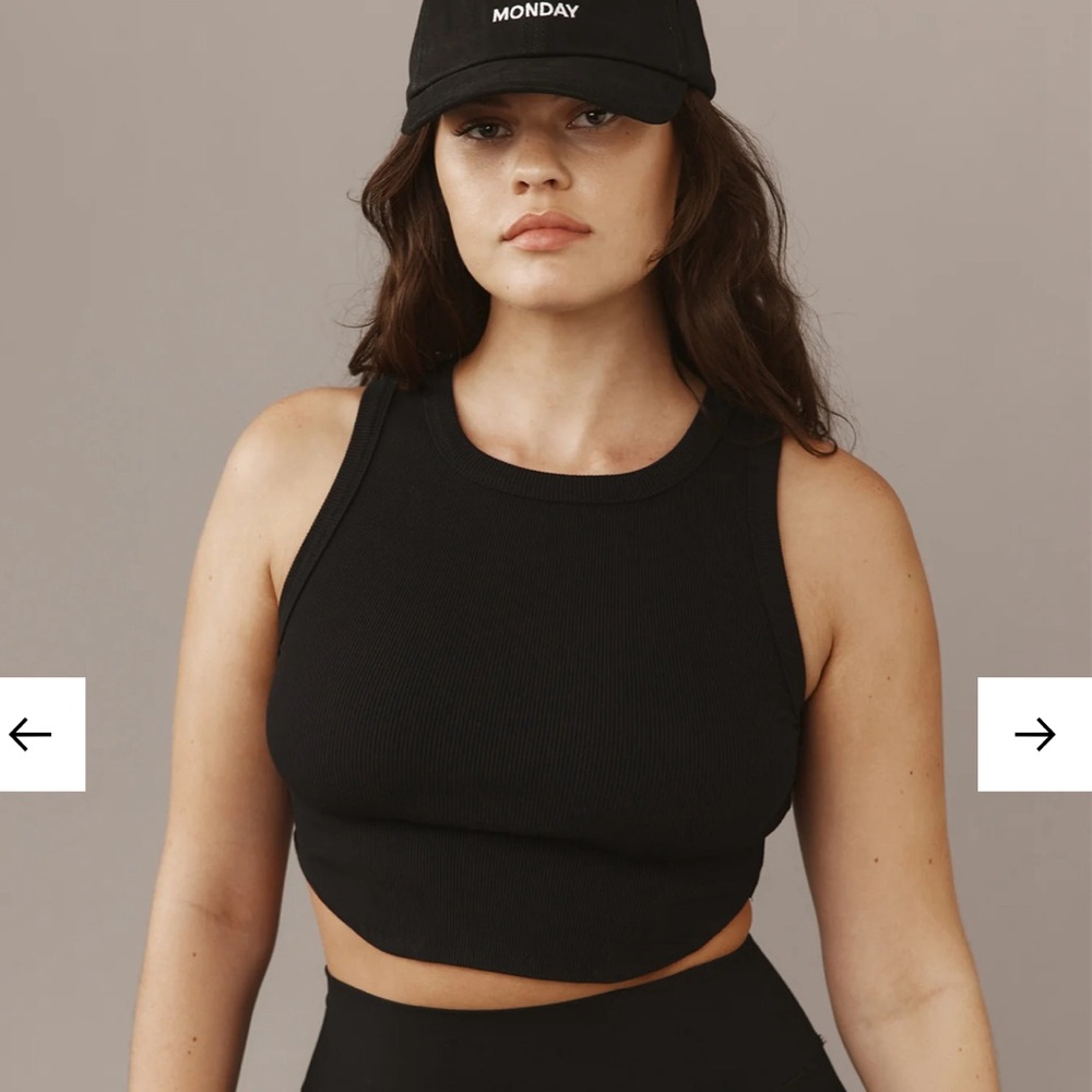 Monday Body tank top in small never worn w tags